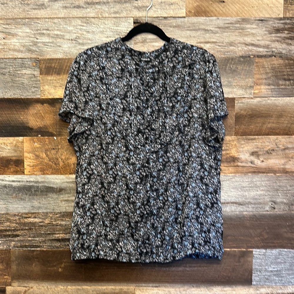 🎯Torrid Flowered Sheer Blouse